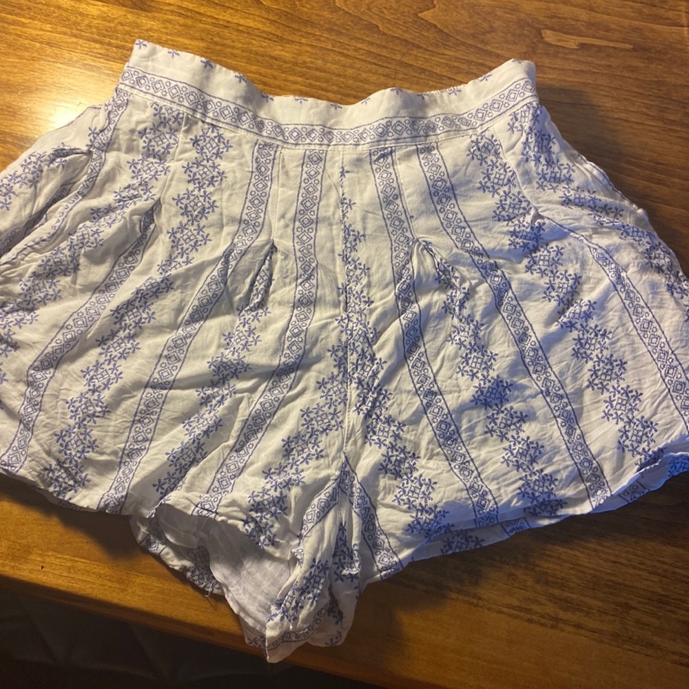 worn once cute shorts